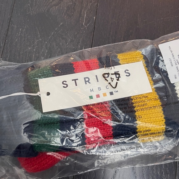 BNWT RARE Hudson’s Bay HBC Stripes Navy Multistripe Knit Mittens Christmas LARGE - Picture 4 of 5